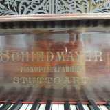 Il nome del pianoforte spicca poco sopra la tastiera. Oggi lo strumento � chiuso inspiegabilmente in una stanza del Conservatorio di Bari in attesa di essere valorizzato